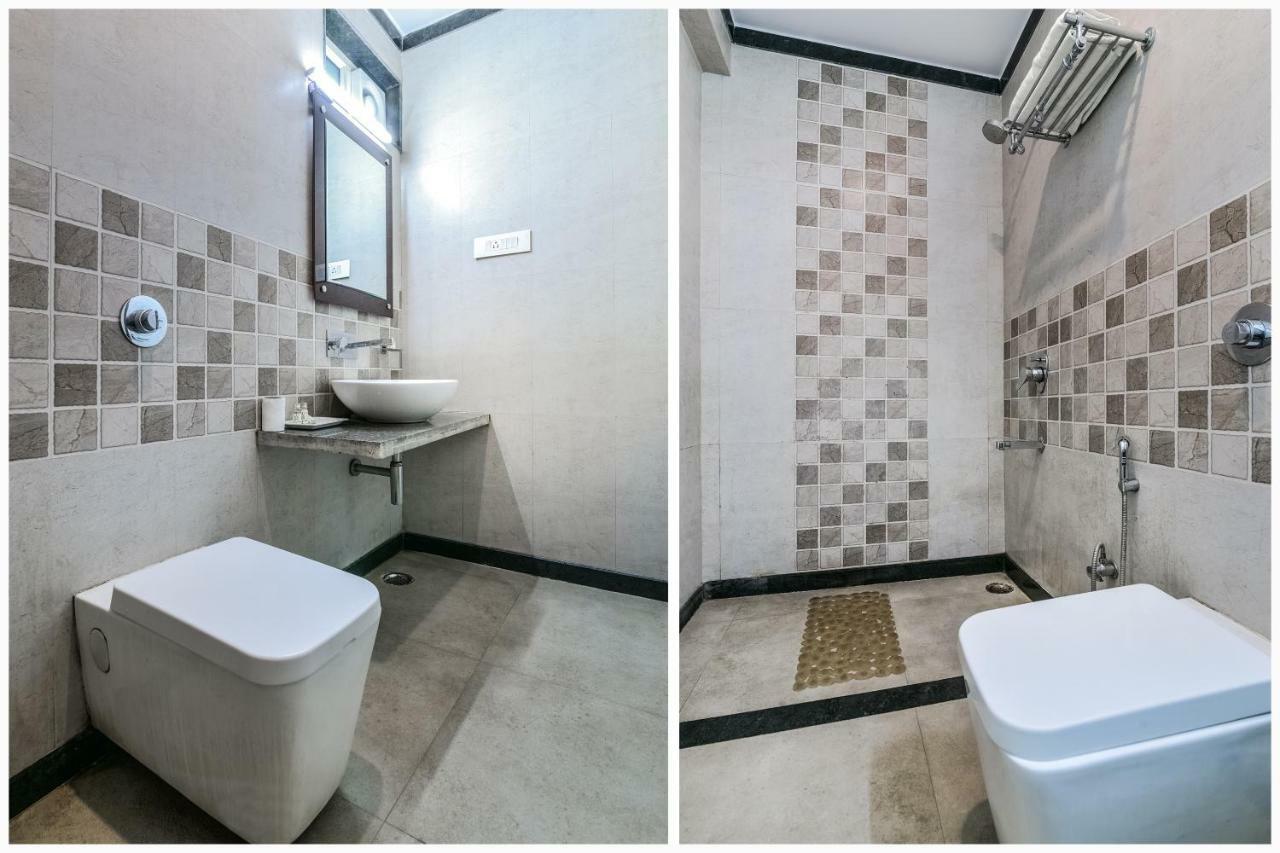 Capital O 4535 Hotel Uma Palace Váránaszi Kültér fotó